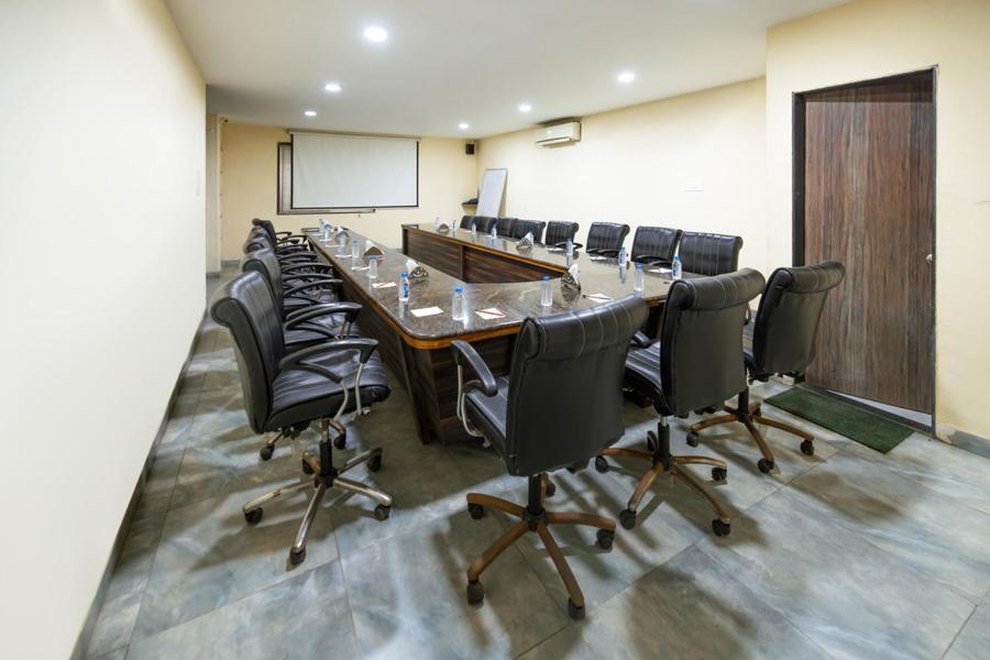 Hotel Sheetal International à Rāipur Extérieur photo